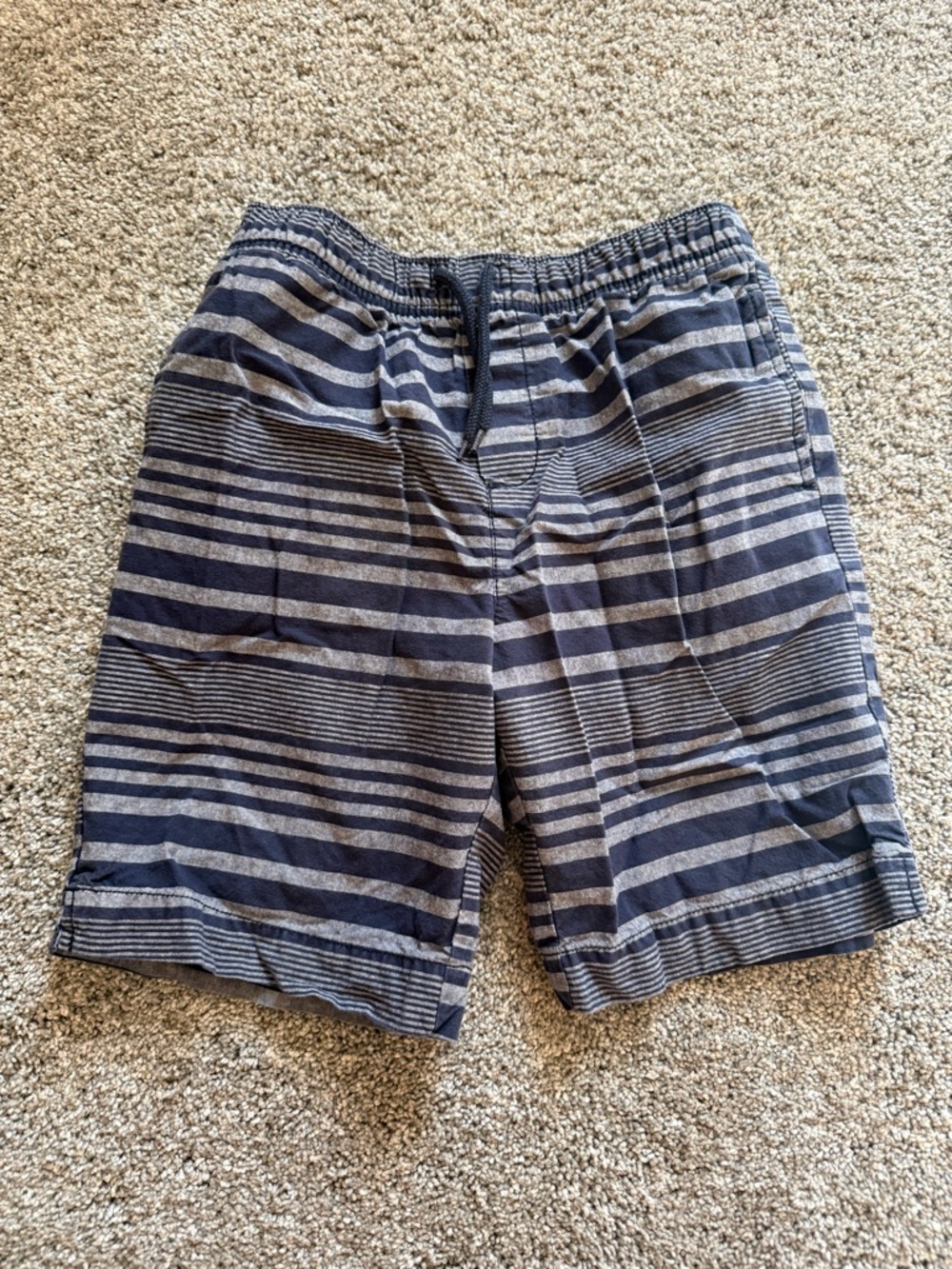 Boys OshKosh B'gosh Navy & Light Gray Striped Pull-On Shorts, Like New, Size 12